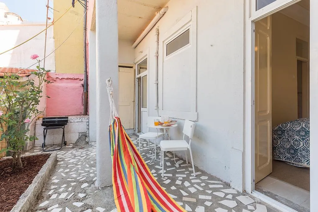 Ground Floor Apartment W/Backyard Lisboa