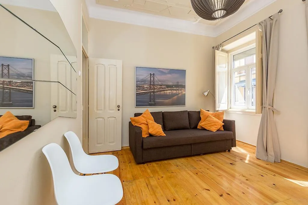 Ground Floor Apartment W/Backyard Lisboa