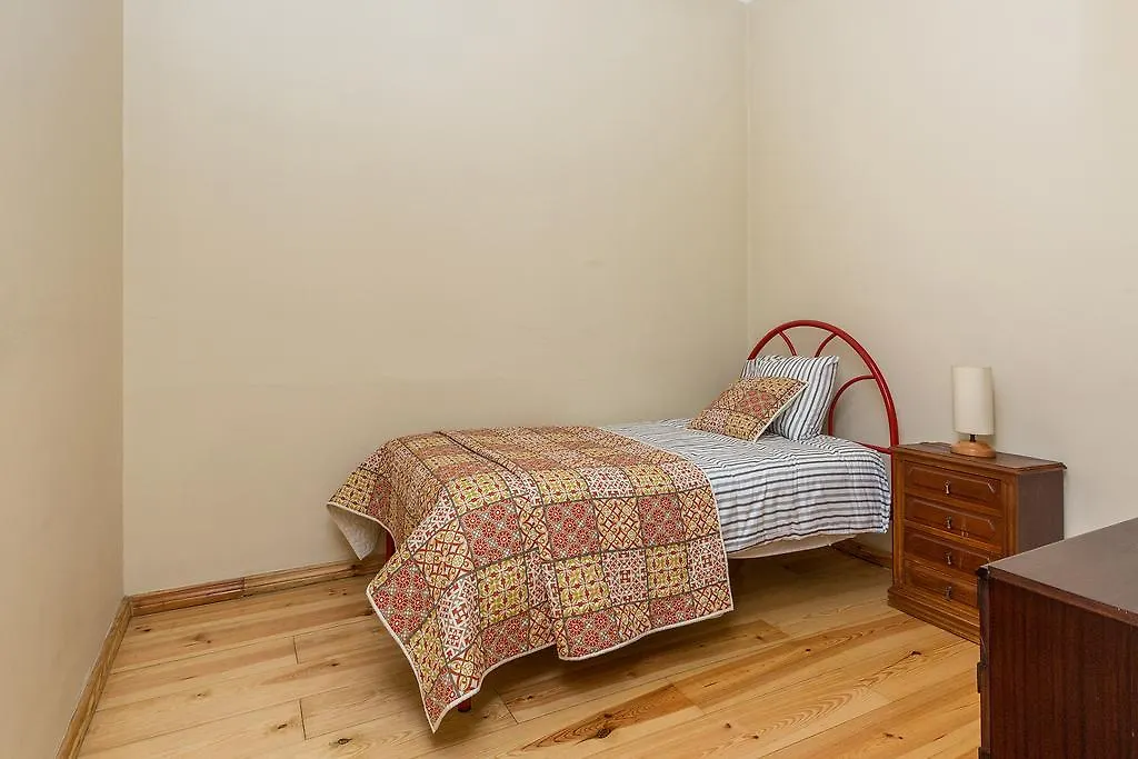 Ground Floor Apartment W/Backyard Lisboa